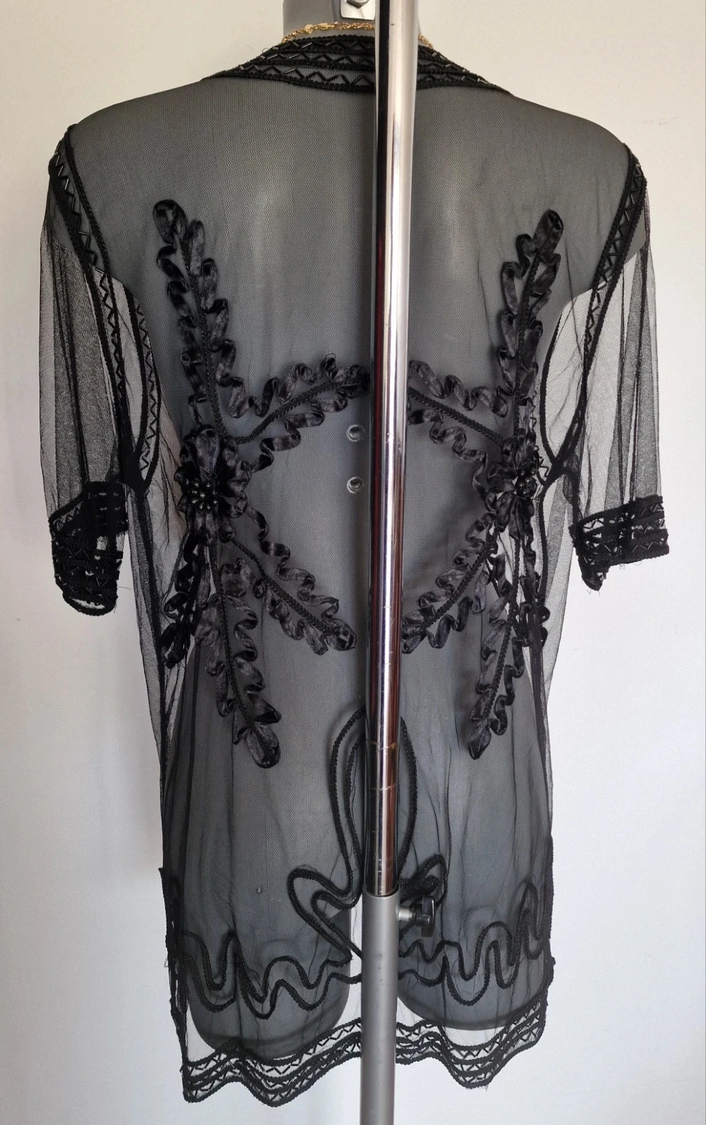 Quimono oriental preto transparente bordado com miçangas estilo boêmio chique – photo 12